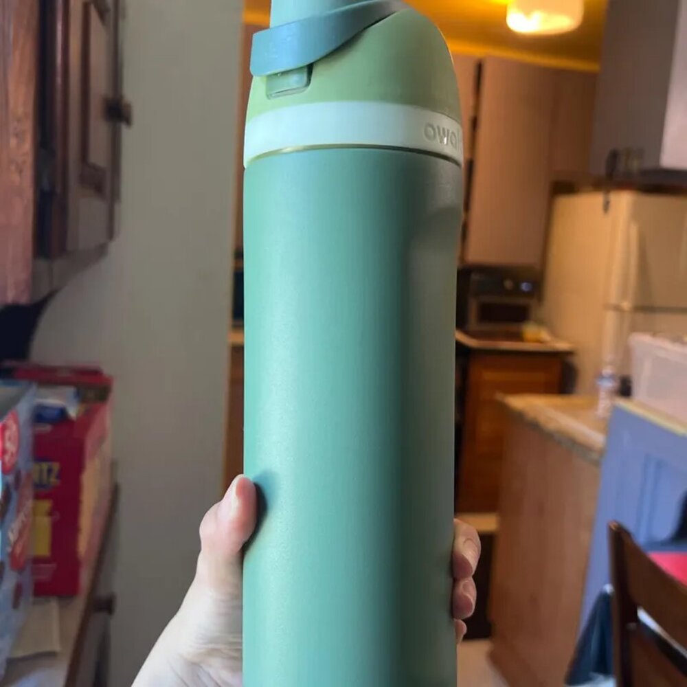 24oz Owala FreeSip Insulated Water Bottles | Laser Engraved Bottle, Name Owala